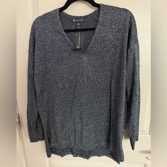NWT INC Silver Sparkle Heathered V-Neck Sweater Large Get your “Shimmer On” - Picture 8 of 9